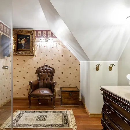 Villa Muusa With A Cozy Sauna, Swimming Pool And Large Beautiful Garden Tallinn