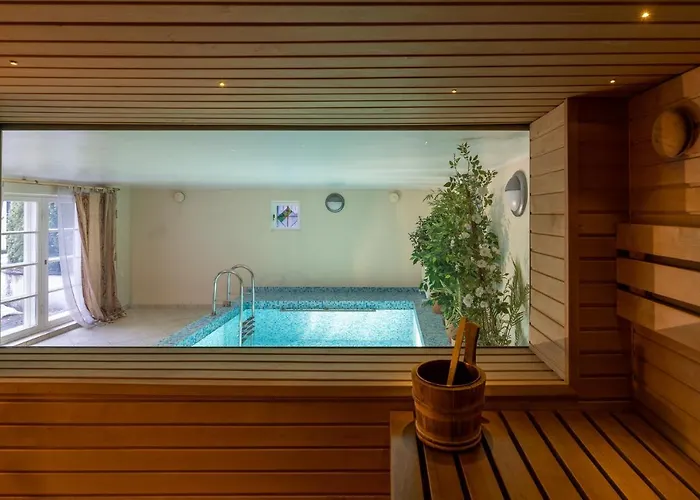 Muusa With A Cozy Sauna, Swimming Pool And Large Beautiful Garden 탈린